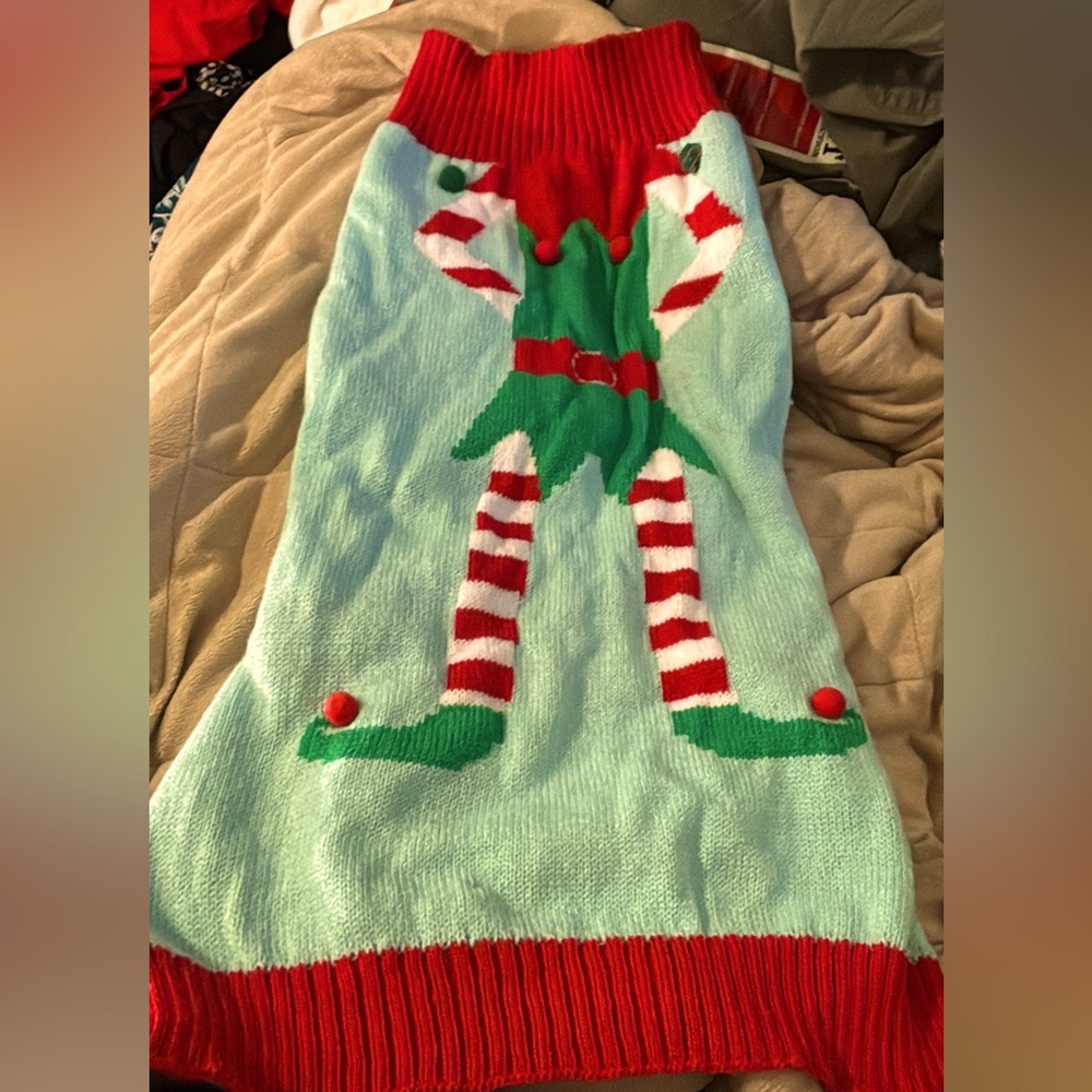 NWOT Warm Christmas Winter Elf Sweater for Pet Dog or Cat Warm Size large